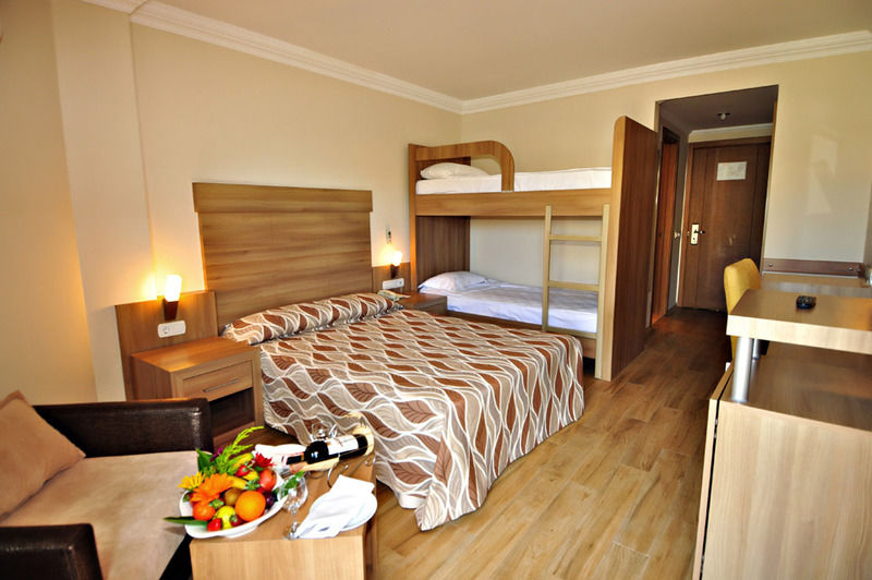 Club Side Coast Hotel Colakli 外观 照片